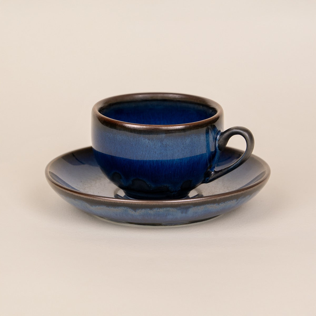 Ręcznie robione porcelanowe filiżanki (zestaw z podstawką)